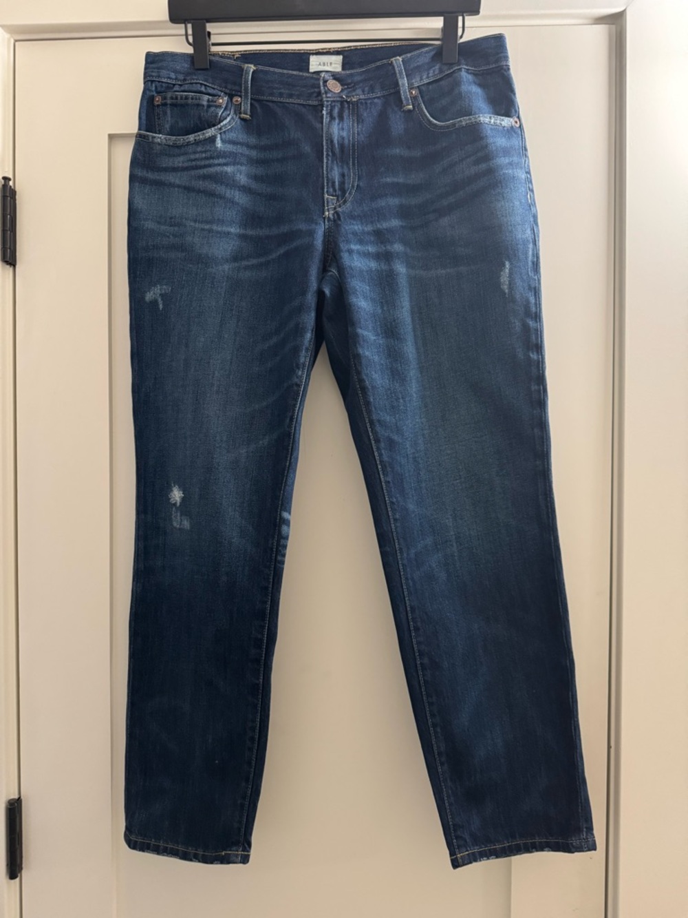 Able Women's Straight Leg Jeans in Indigo Blue Wash